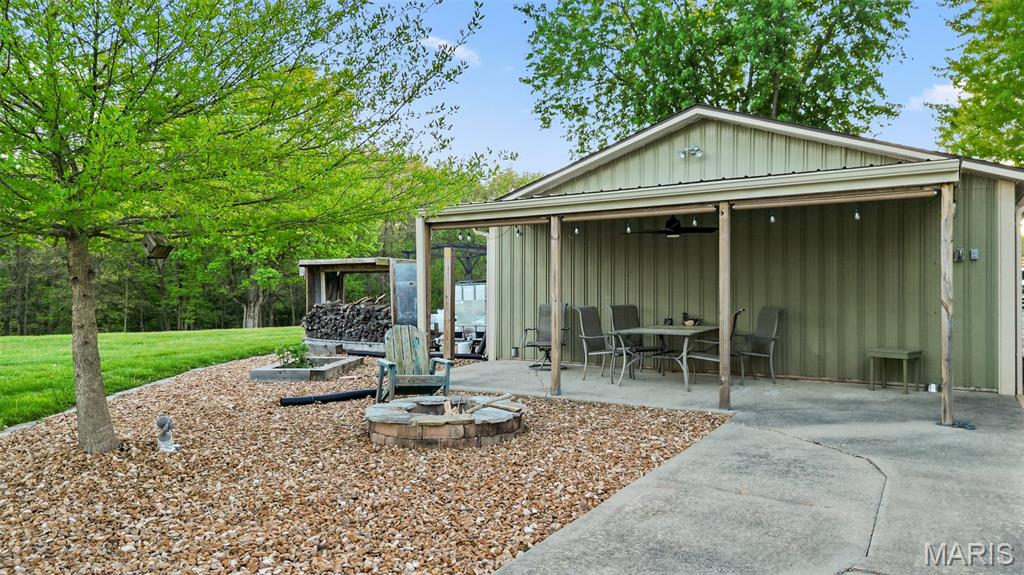 28 Log Lane Irving, IL 62051 - Photo 9 of 35