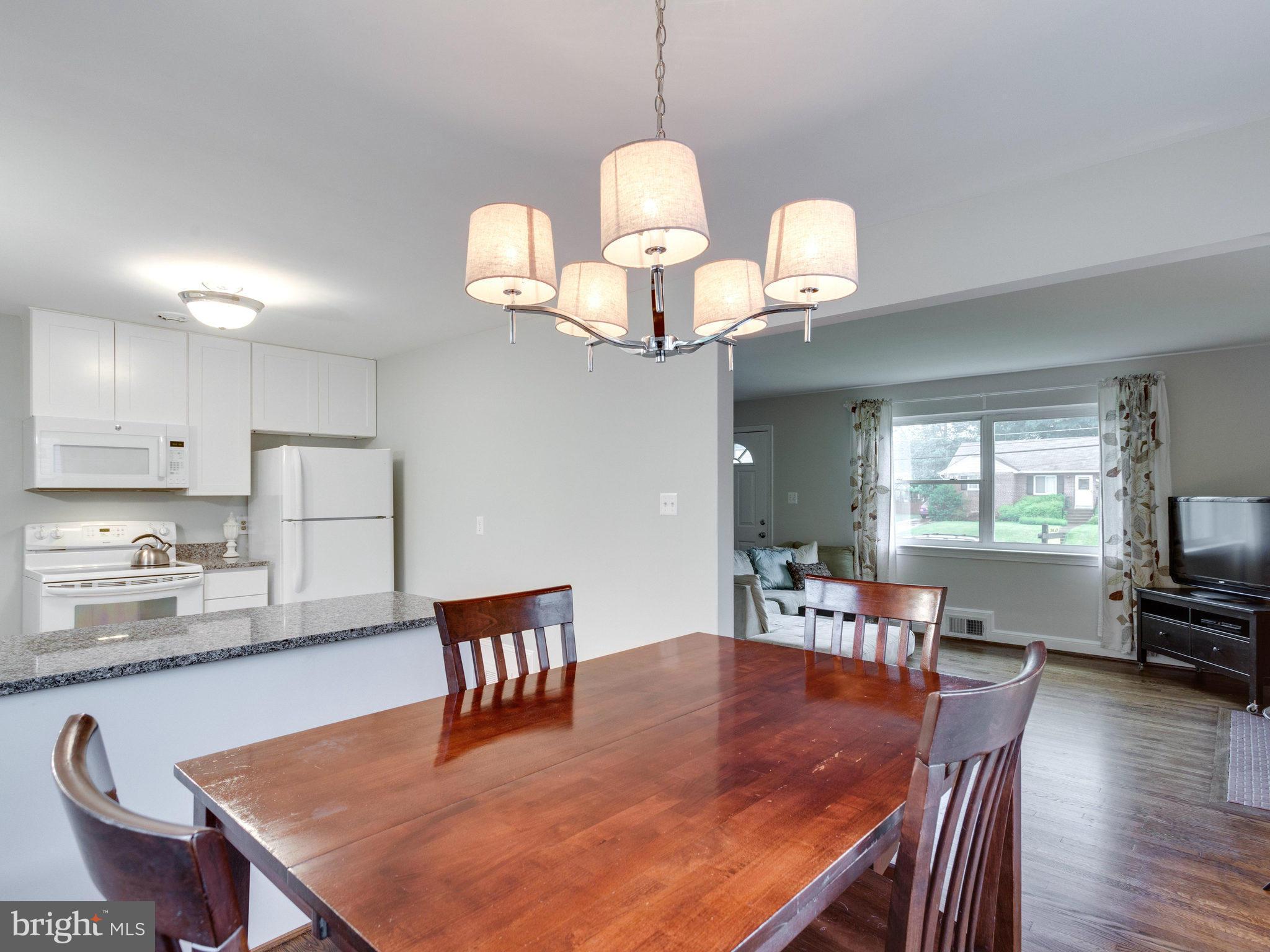 5903 Amherst Avenue Springfield, VA 22150 - Photo 8 of 30 Dining Room