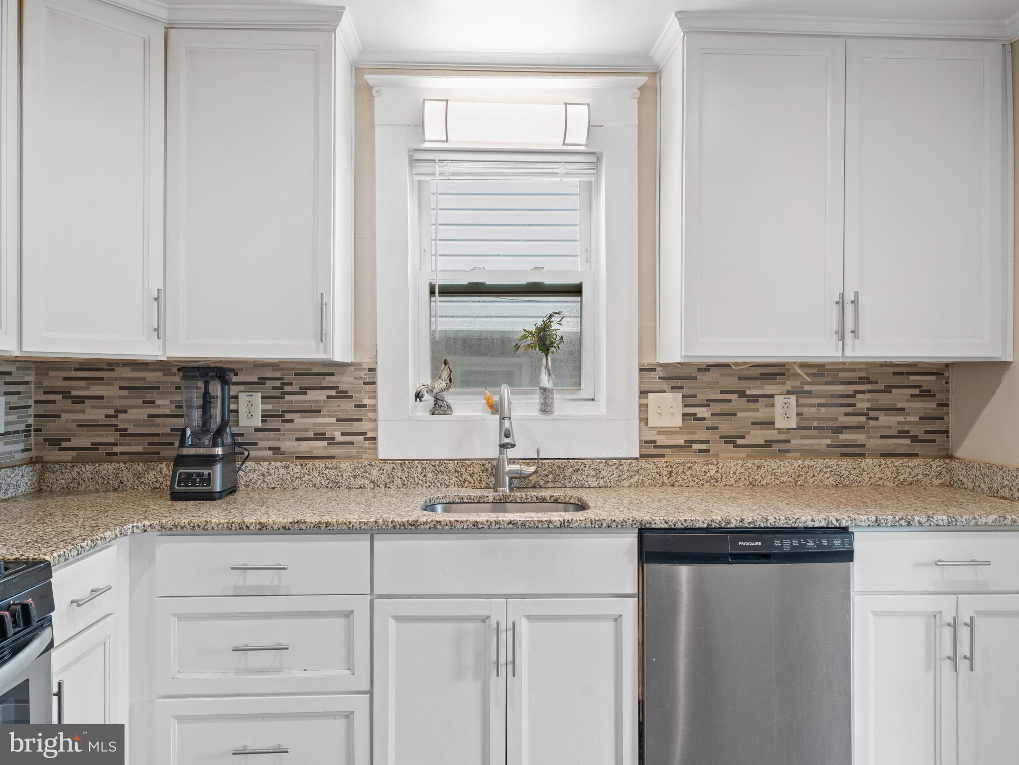 4928 State Road Drexel Hill, PA 19026 - Photo 5 of 50