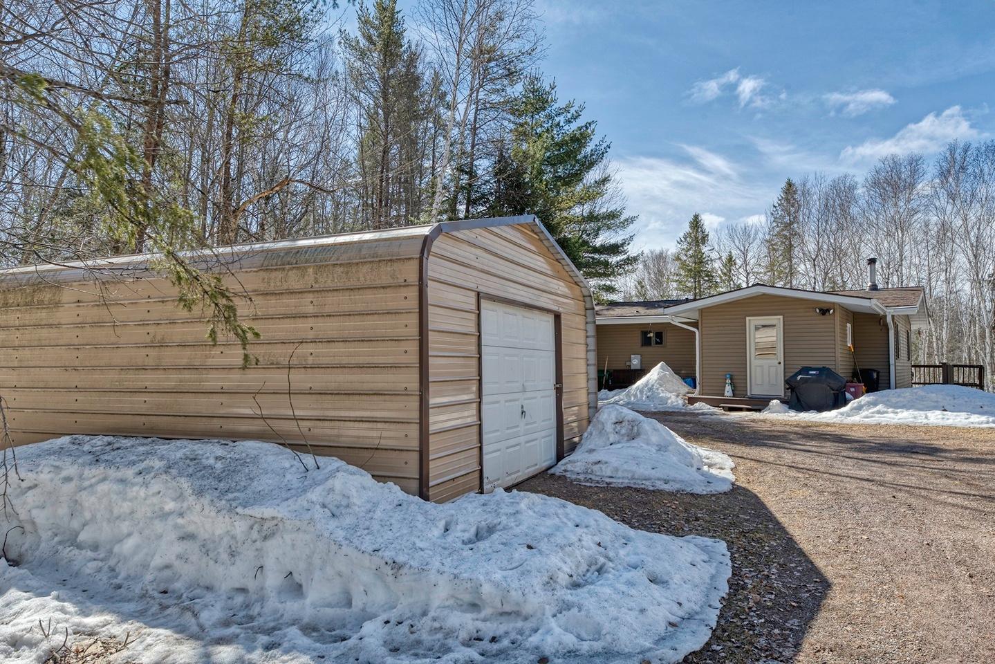 11875 Thoma Drive Presque Isle, WI 54557 - Photo 8 of 49 Gallery Image 8