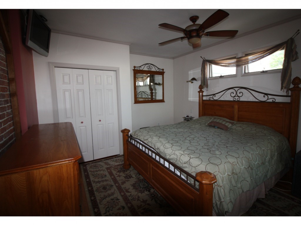 526 Maple Street Manchester, NH 03104 - Photo 18 of 20 Gallery Image 18