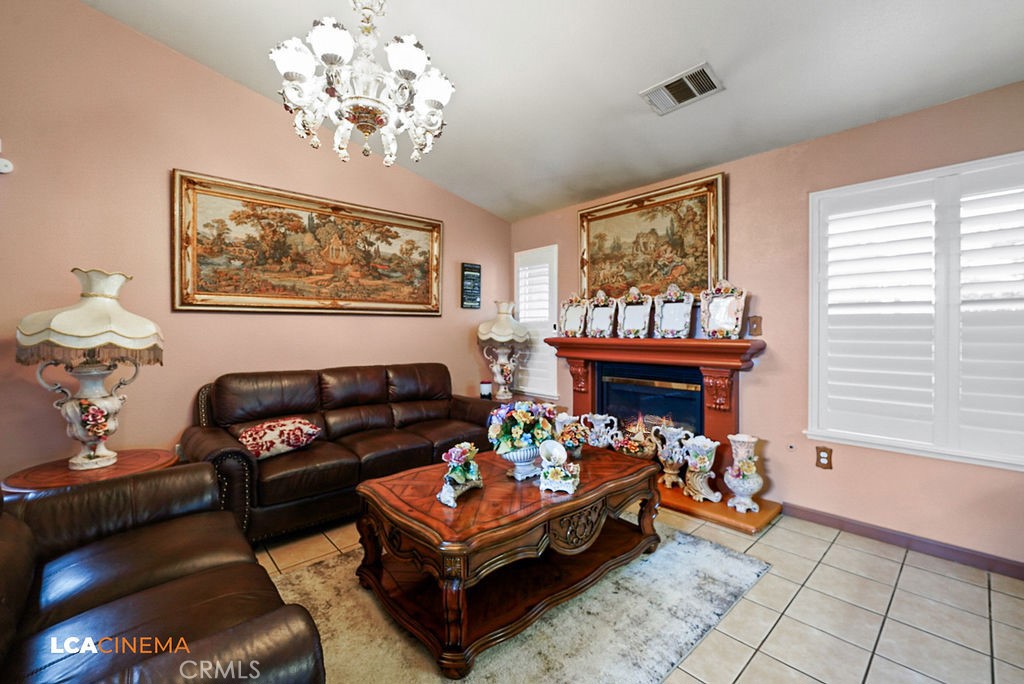 2209 Ruffino Court Delano, CA 93215 - Photo 4 of 21