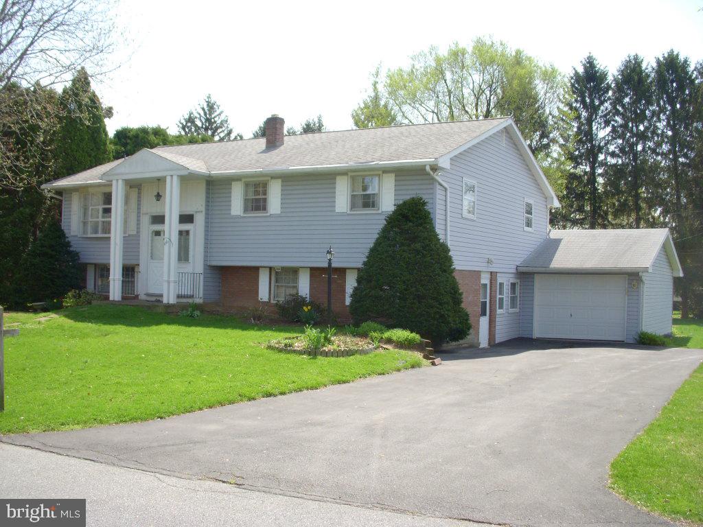 446 Revere Road Lancaster, PA 17601 - Photo 1 of 13 Gallery Image 1