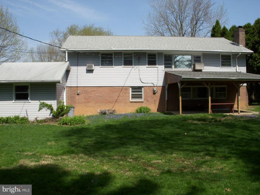 446 Revere Road Lancaster, PA 17601 - Photo 4 of 13 Gallery Image 4