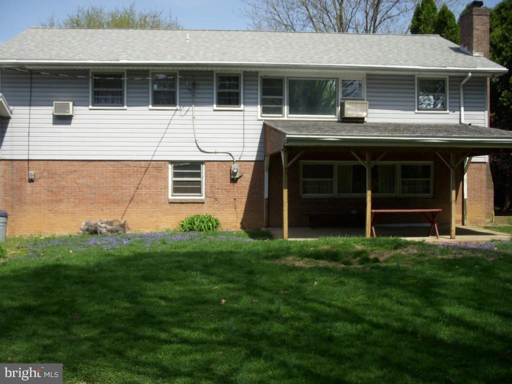 446 Revere Road Lancaster, PA 17601 - Photo 5 of 13 Gallery Image 5