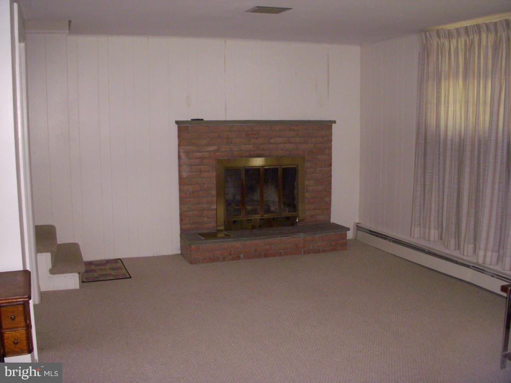 446 Revere Road Lancaster, PA 17601 - Photo 8 of 13 Gallery Image 8