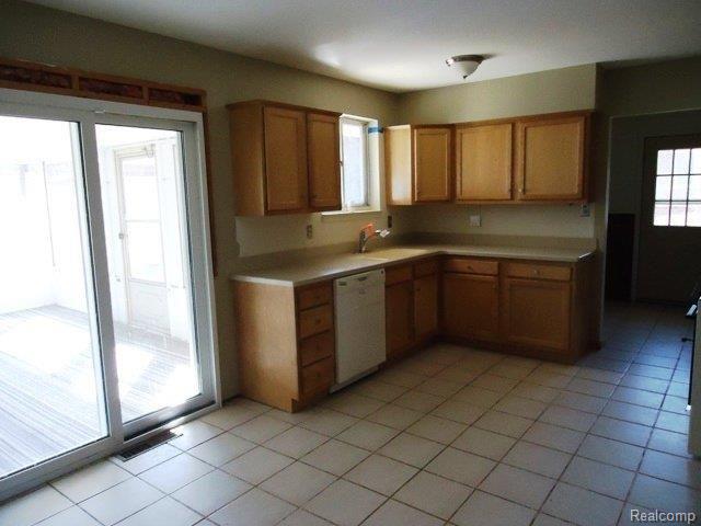 261-896236-Kitchen