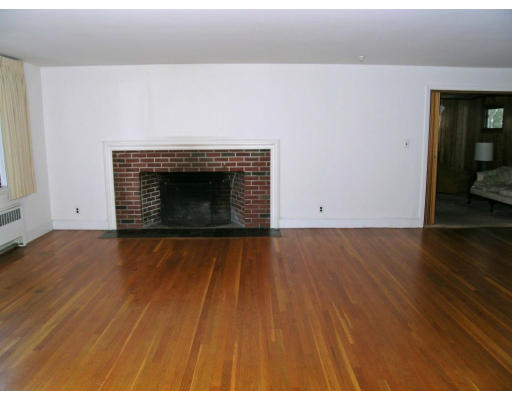 7 Sherburne Road Lexington, MA 02421 - Photo 4 of 16 Gallery Image 4