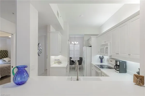 $7,000 | 410 Bayfront Place, Unit 2204, Naples, FL 34102