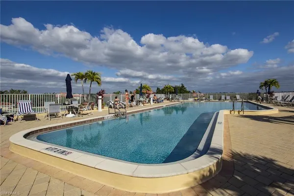 $7,000 | 410 Bayfront Place, Unit 2204, Naples, FL 34102