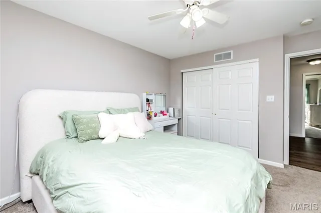 $389,900 | 6066 Peachtree Drive, Hillsboro, MO 63050