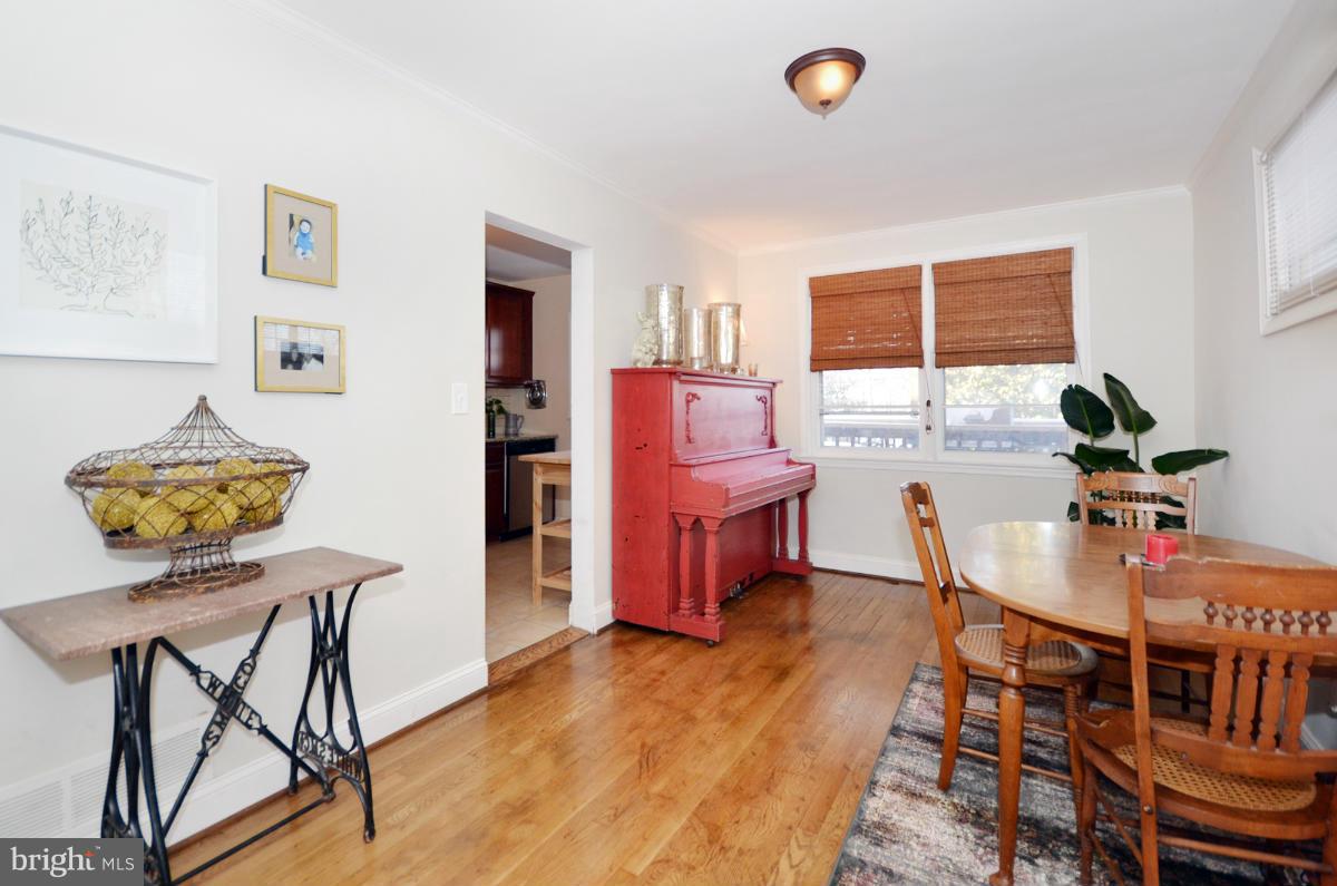 2130 Pitney Road Baltimore, MD 21234 - Photo 8 of 23 Dining Room