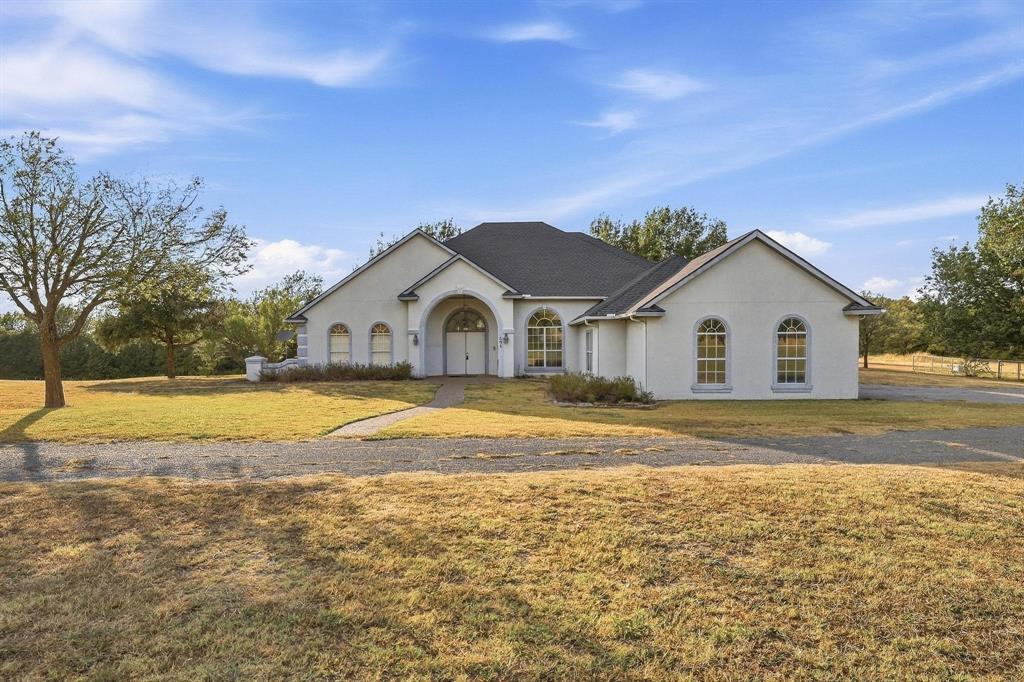 205 Whitworth Road Whitewright, TX 75491 - Photo 4 of 40 Gallery Image 4
