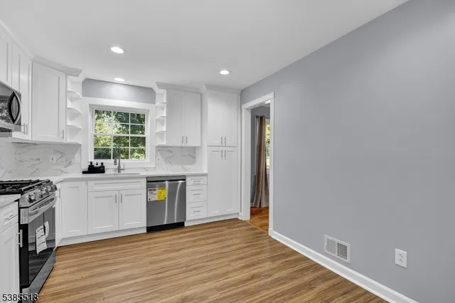 $4,900 | 42 Stonewyck Road, Chatham, NJ 07928