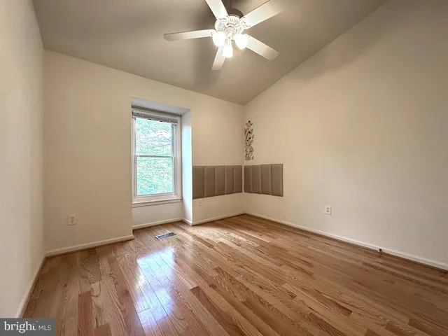 $3,995 | 6042 Loganwood Drive, Rockville, MD 20852