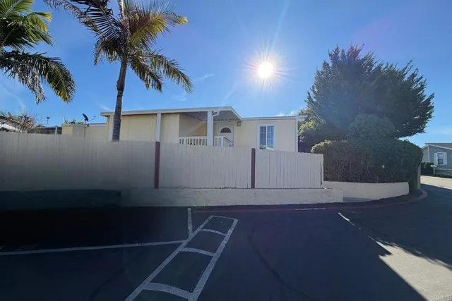 $195,000 | 1455 Alturas Road, Unit 89, Fallbrook, CA 92028