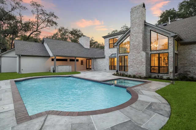 $2,700,000 | 5665 Pine Forest Road, Houston, TX 77056