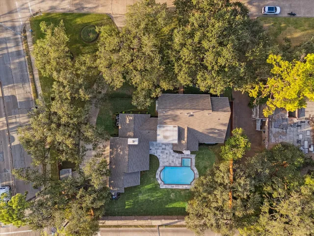 $2,700,000 | 5665 Pine Forest Road, Houston, TX 77056