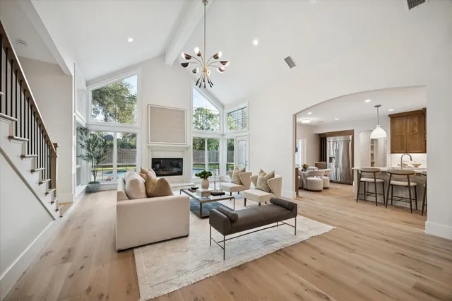 $2,700,000 | 5665 Pine Forest Road, Houston, TX 77056