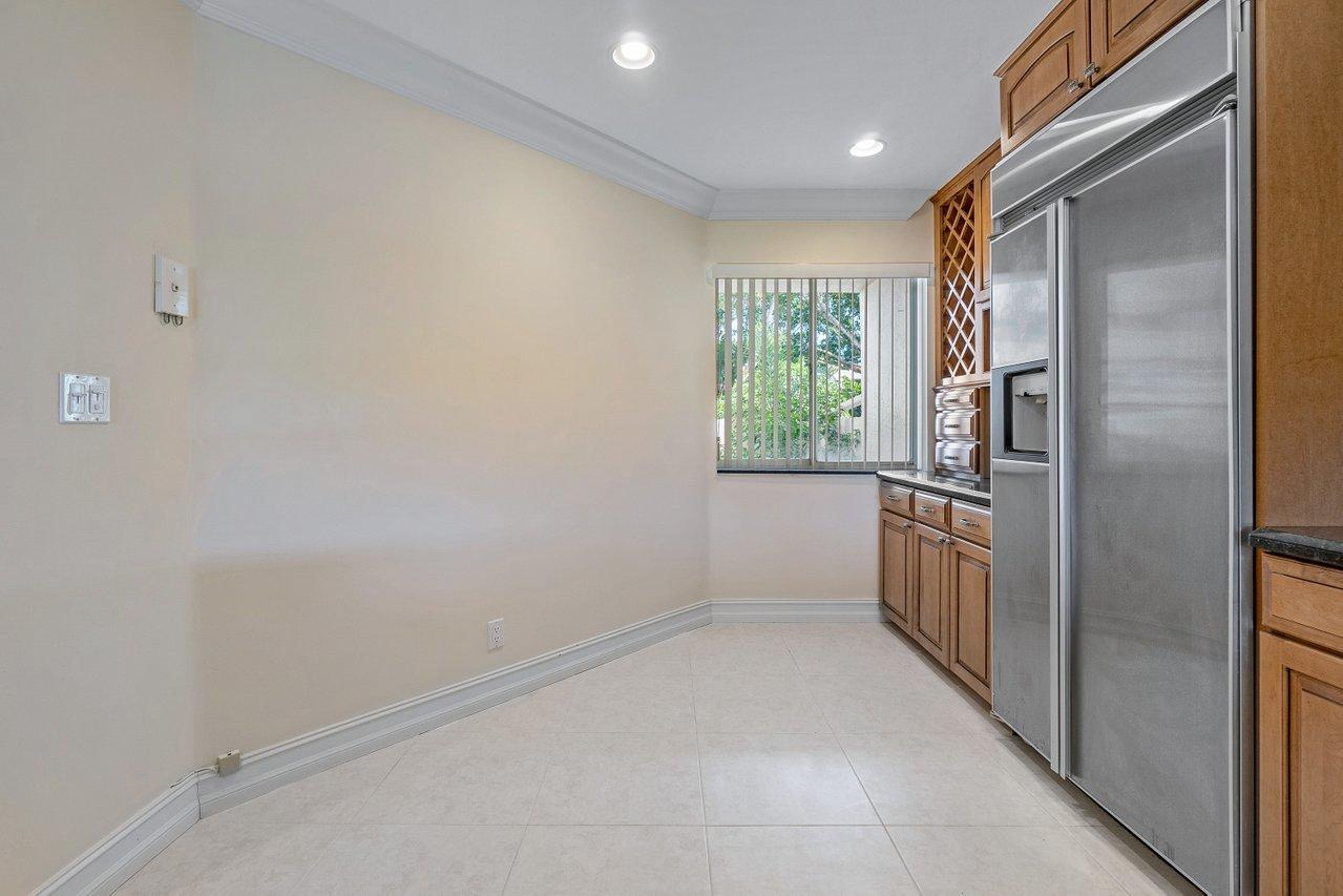 6061 Old Court Road, Unit 203 Boca Raton, FL 33433 - Photo 11 of 28 10