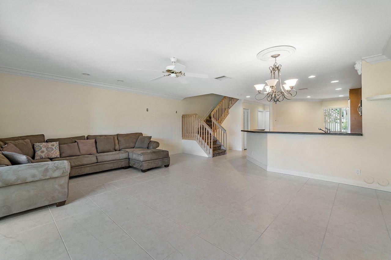 6061 Old Court Road, Unit 203 Boca Raton, FL 33433 - Photo 8 of 28 7