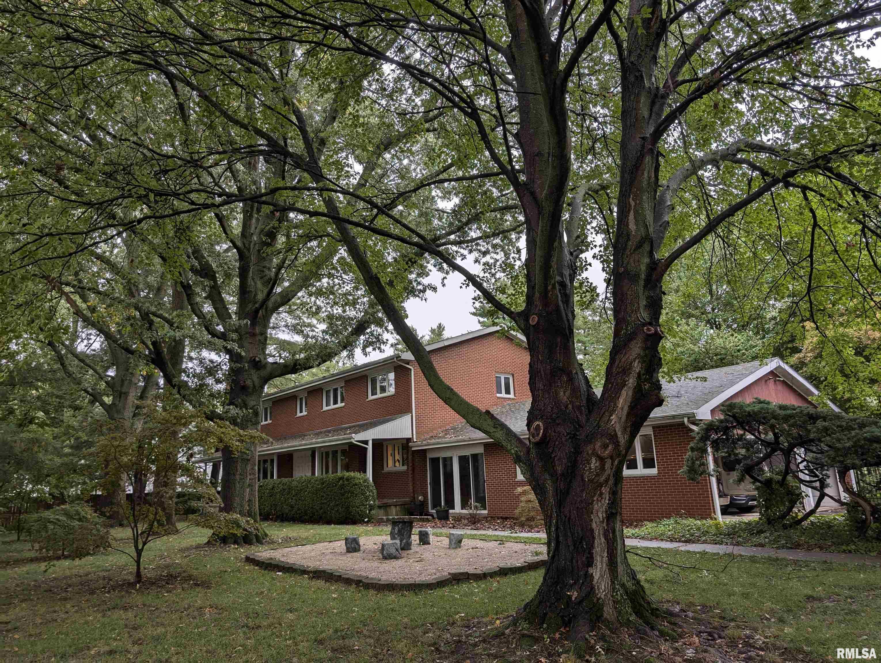 5611 Old Jacksonville Road Springfield, IL 62711 - Photo 1 of 71 Gallery Image 1