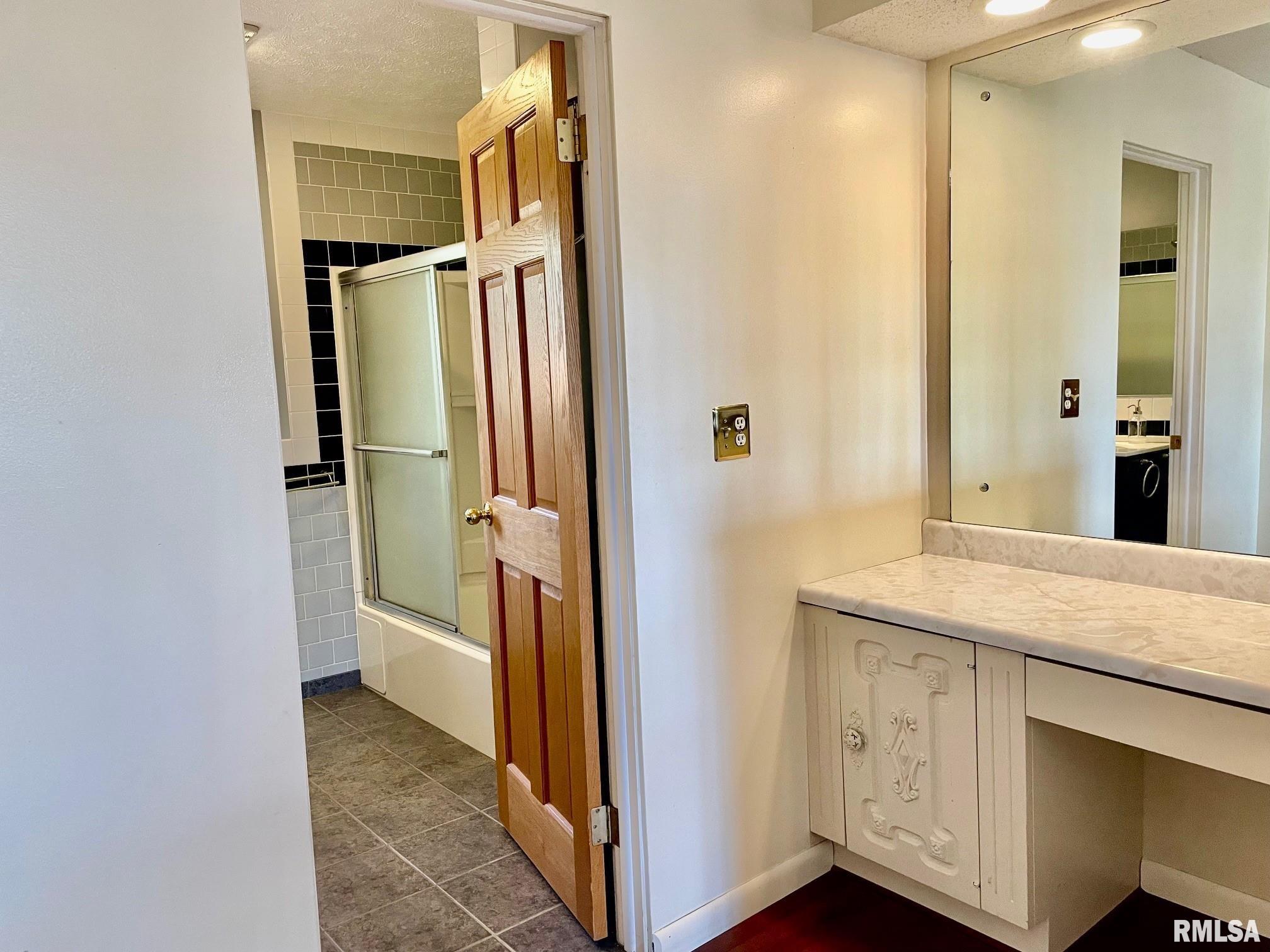 5611 Old Jacksonville Road Springfield, IL 62711 - Photo 43 of 71 Gallery Image 43