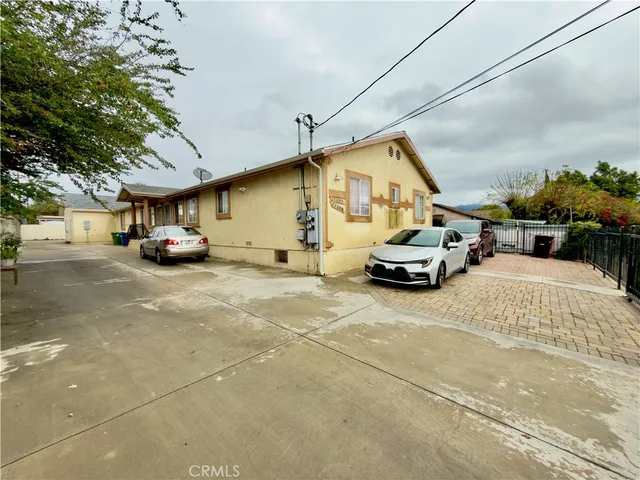 a view of a house with a outdoor space