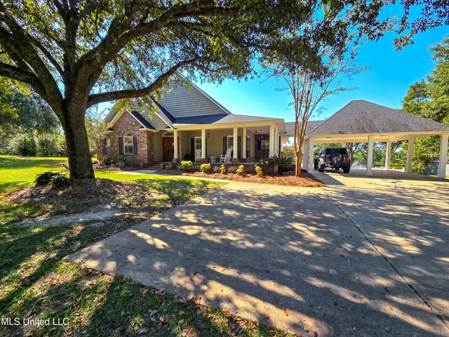 $598,500 | 24040 Robert E Lee Road, Lucedale, MS 39452