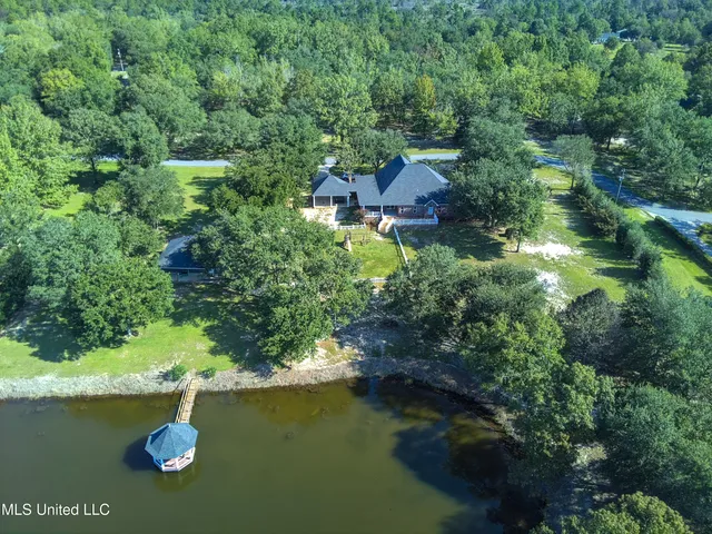 $598,500 | 24040 Robert E Lee Road, Lucedale, MS 39452