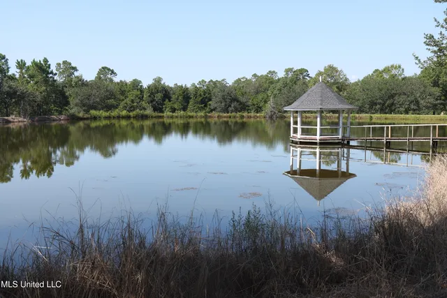 $598,500 | 24040 Robert E Lee Road, Lucedale, MS 39452