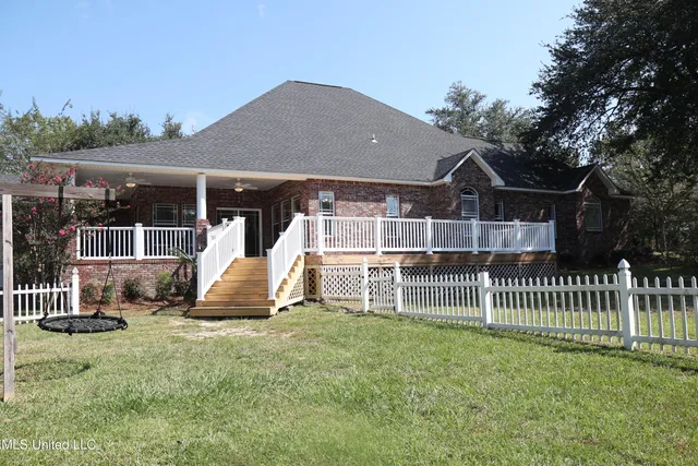 $598,500 | 24040 Robert E Lee Road, Lucedale, MS 39452