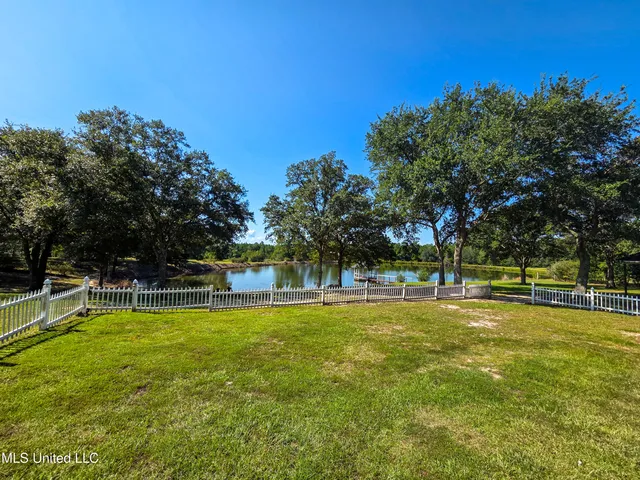 $598,500 | 24040 Robert E Lee Road, Lucedale, MS 39452