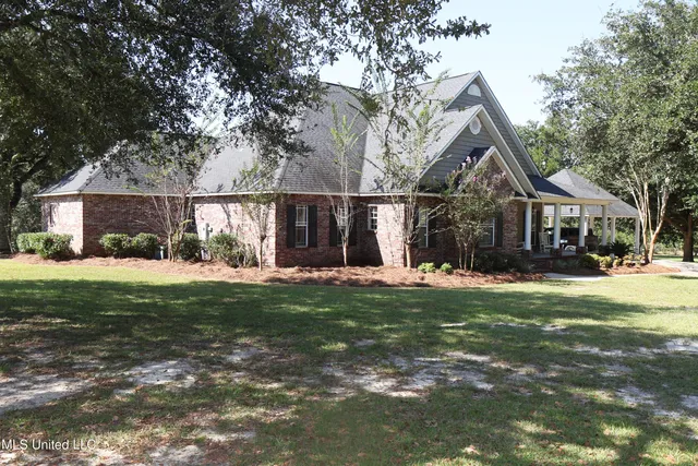 $598,500 | 24040 Robert E Lee Road, Lucedale, MS 39452