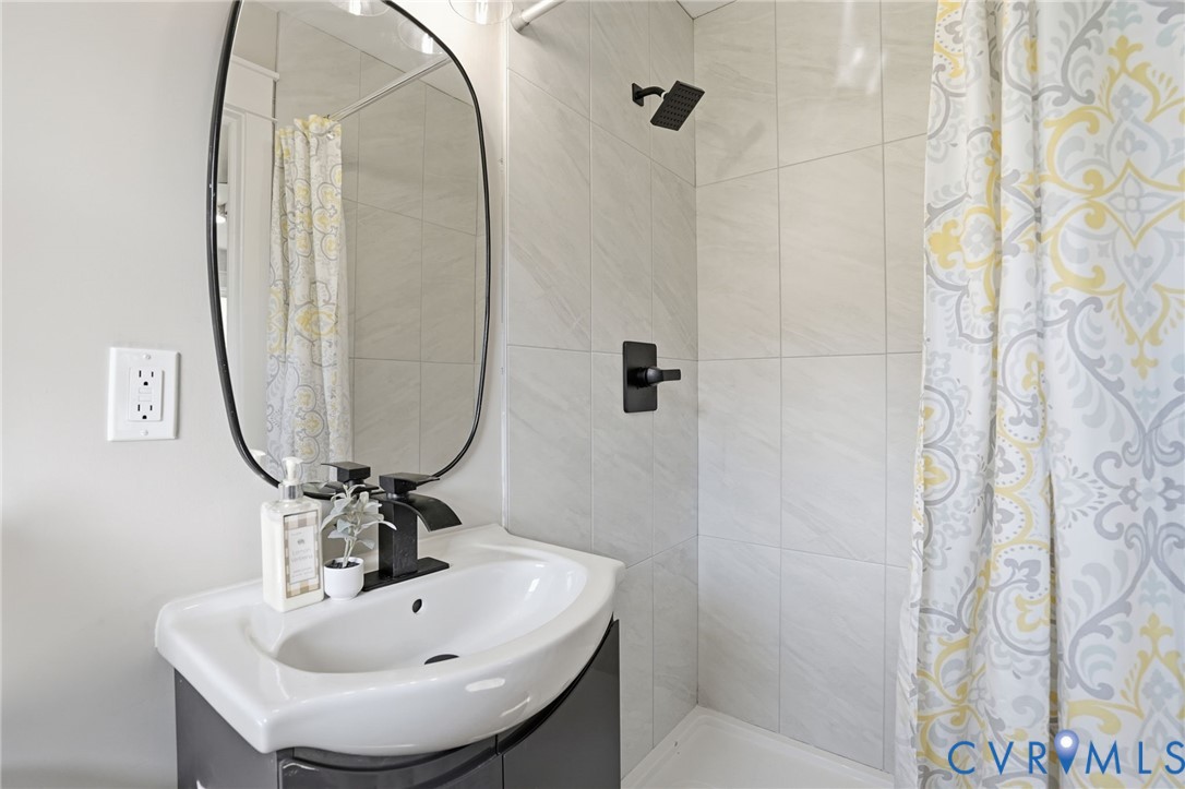 9285 Rural Point Drive Mechanicsville, VA 23116 - Photo 24 of 43