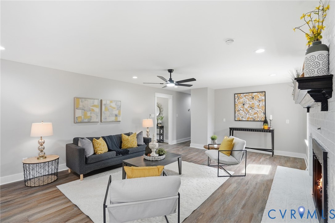 9285 Rural Point Drive Mechanicsville, VA 23116 - Photo 4 of 43