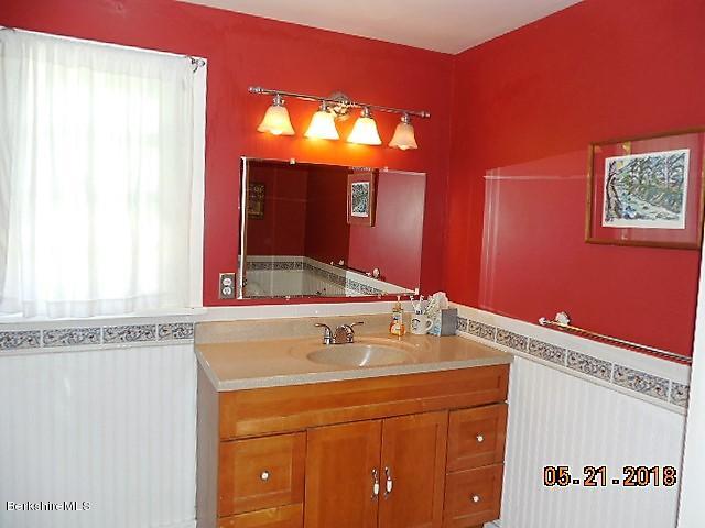 82 Golden Hill Road Lenox, MA 01242 - Photo 22 of 34 23 Full Bath 1
