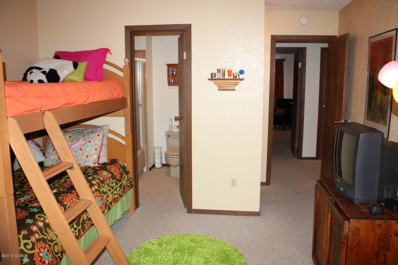 351 Co Road, Unit 335 Fraser, CO 80442 - Photo 16 of 28 Loft Bedroom