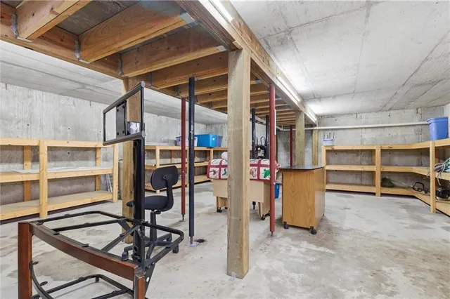 $305,000 | 29410 Northeast 184 Street, Lawson, MO 64062