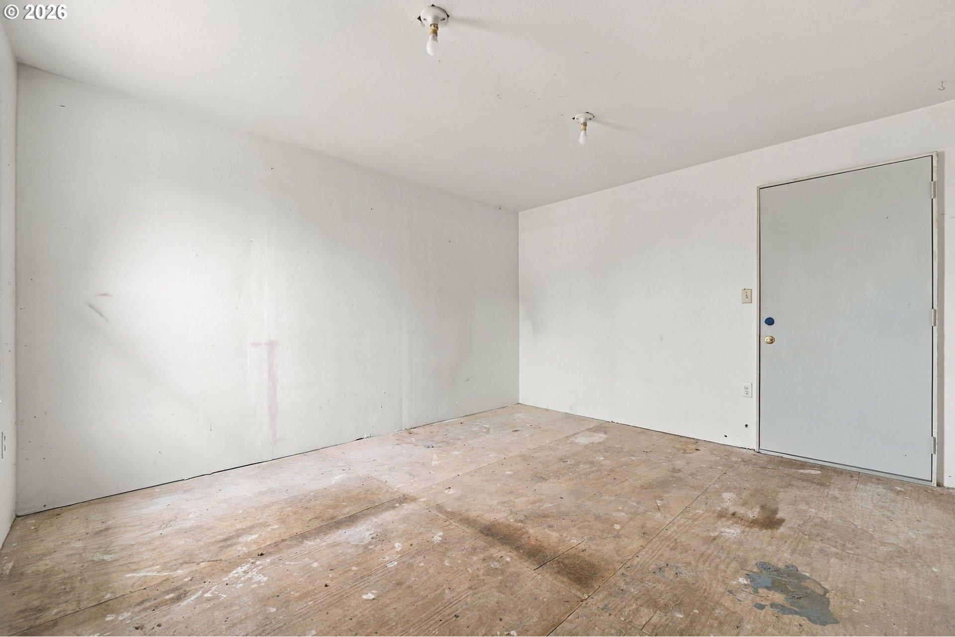 352 West M Street Springfield, OR 97477 - Photo 40 of 42 Yard