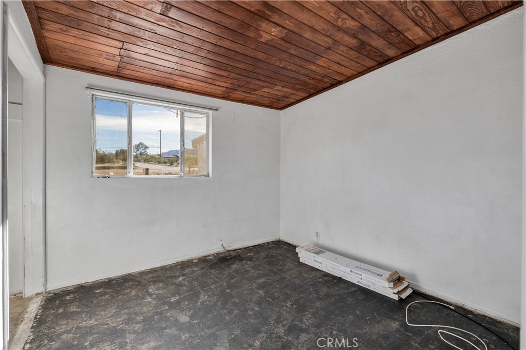 74746 Baseline Road Twentynine Palms, CA 92277 - Photo 16 of 39