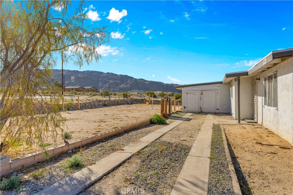 74746 Baseline Road Twentynine Palms, CA 92277 - Photo 30 of 39