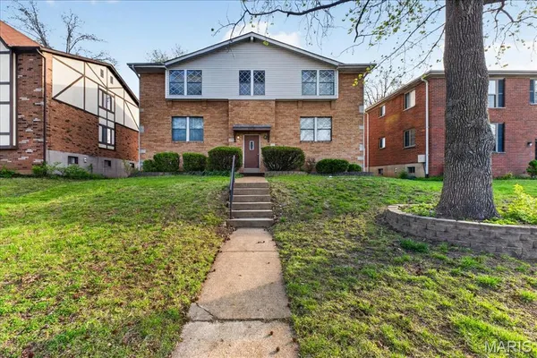 $539,000 | 10135 Puttington Drive, Lakeshire, MO 63123