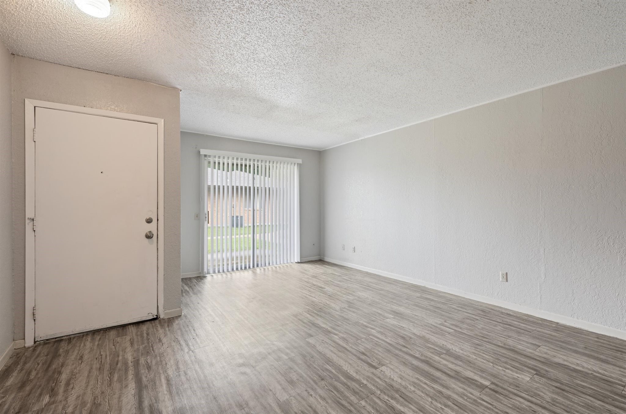 175 Loop 265 Rosebud, TX 76570 - Photo 5 of 17