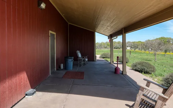 $2,500,000 | 48600 Highway 290 Business, Hempstead, TX 77445