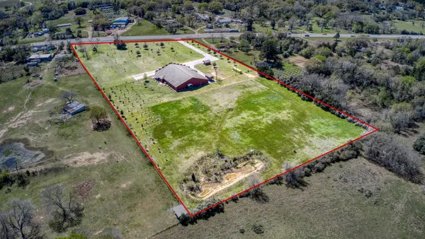 $2,500,000 | 48600 Highway 290 Business, Hempstead, TX 77445