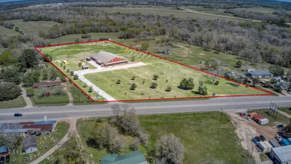 $2,500,000 | 48600 Highway 290 Business, Hempstead, TX 77445