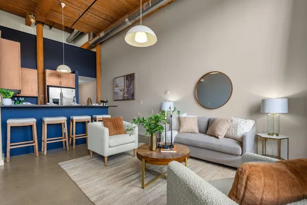 $477,500 | 400 Mills Avenue, Greenville, SC 29605