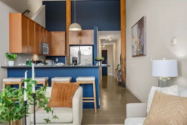 $477,500 | 400 Mills Avenue, Greenville, SC 29605