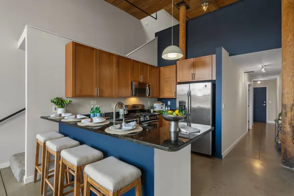 $477,500 | 400 Mills Avenue, Greenville, SC 29605